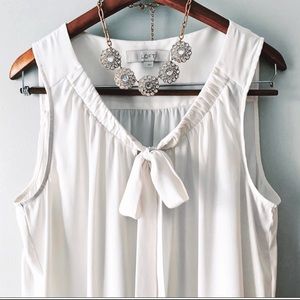 Price drop! LOFT white tank w/pussy bow tie @ neck